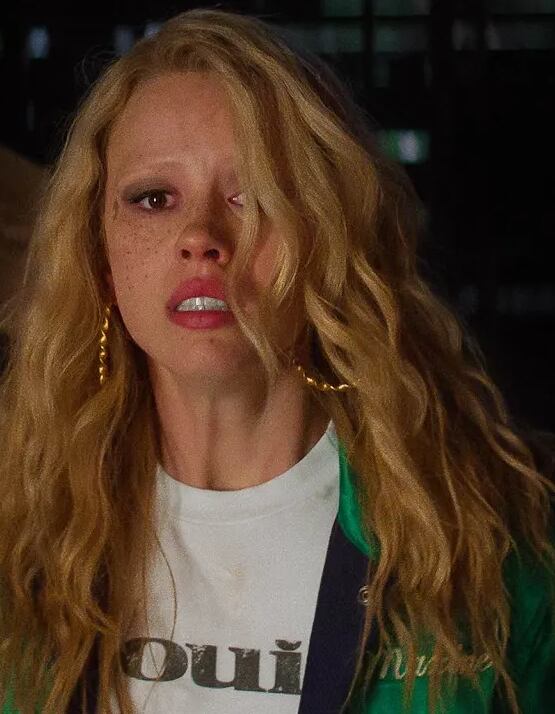 Mia Goth vuelve en MaXXXine con el tráiler que cierra la trilogía de Pearl