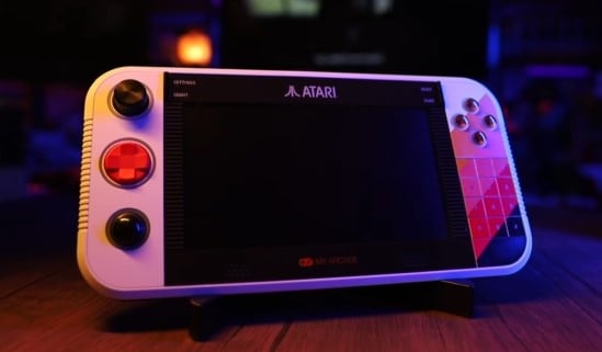 Gamestation Go, consola de Atari