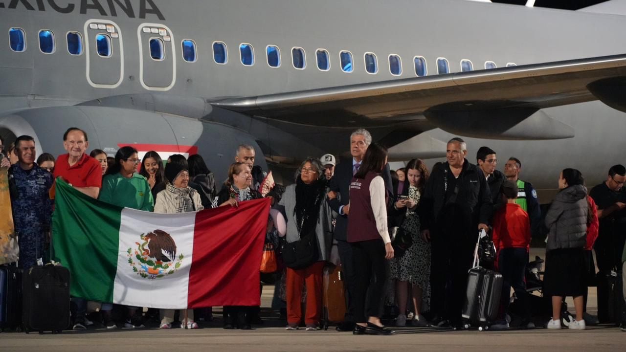 Mexicanos llegan desde Israel