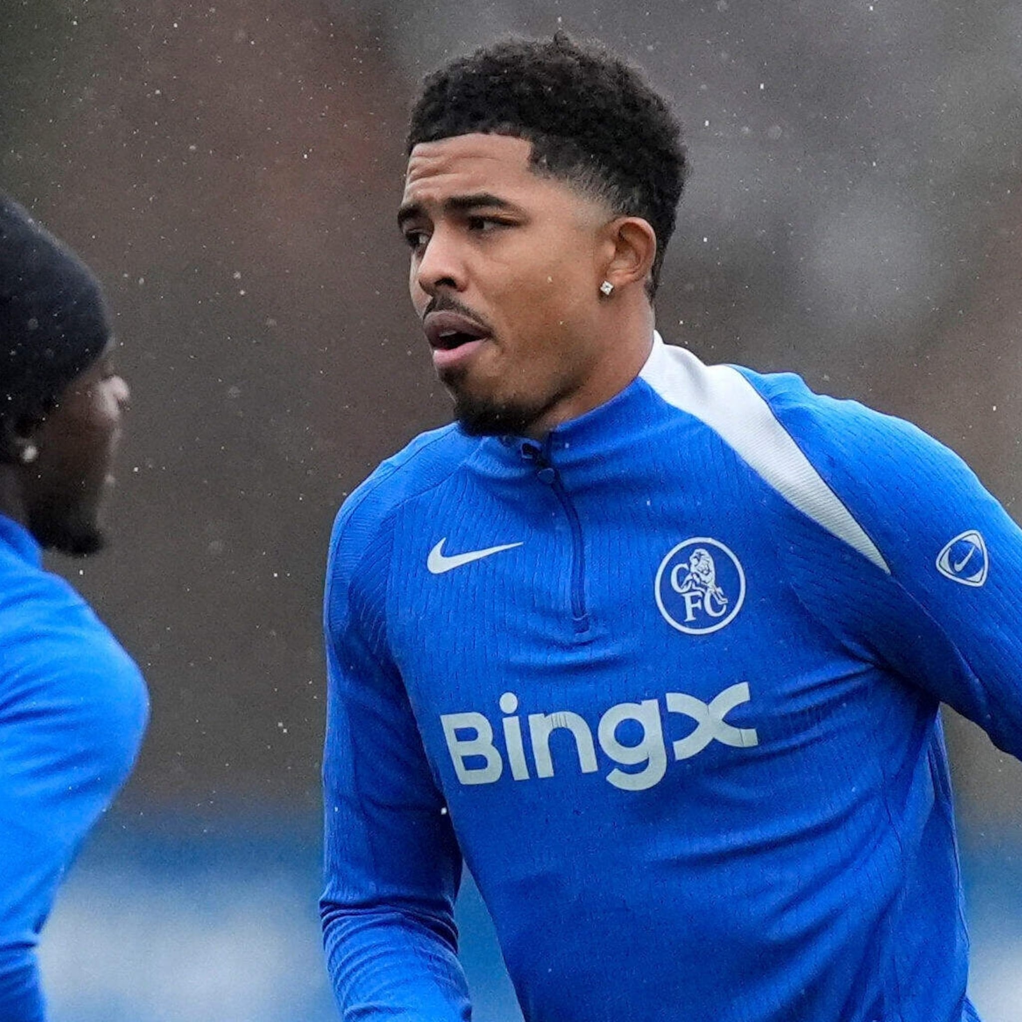 Activistas exigen sanciones tras ataques racistas a 4 jugadores de la Premier League