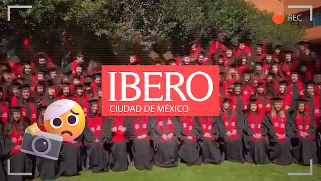 Tarima colapsa en foto de graduación de la Ibero CDMX.