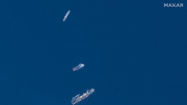 El submarino desaparecido que buscaba el Titanic hizo implosión