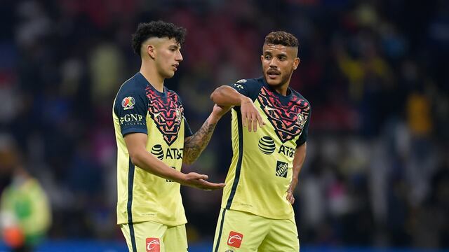 Jorge Sánchez y Jonathan dos Santos con el América