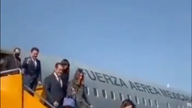 Invitados especiales arriban al AIFA