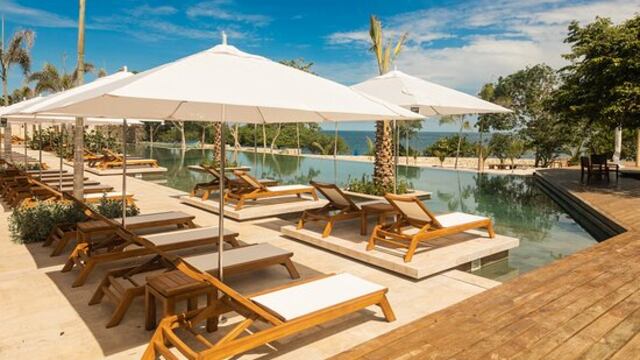 Román Carrasco Dávila, mexicano de 28 años, muere en Tierra Bomba, Cartagena, Colombia.