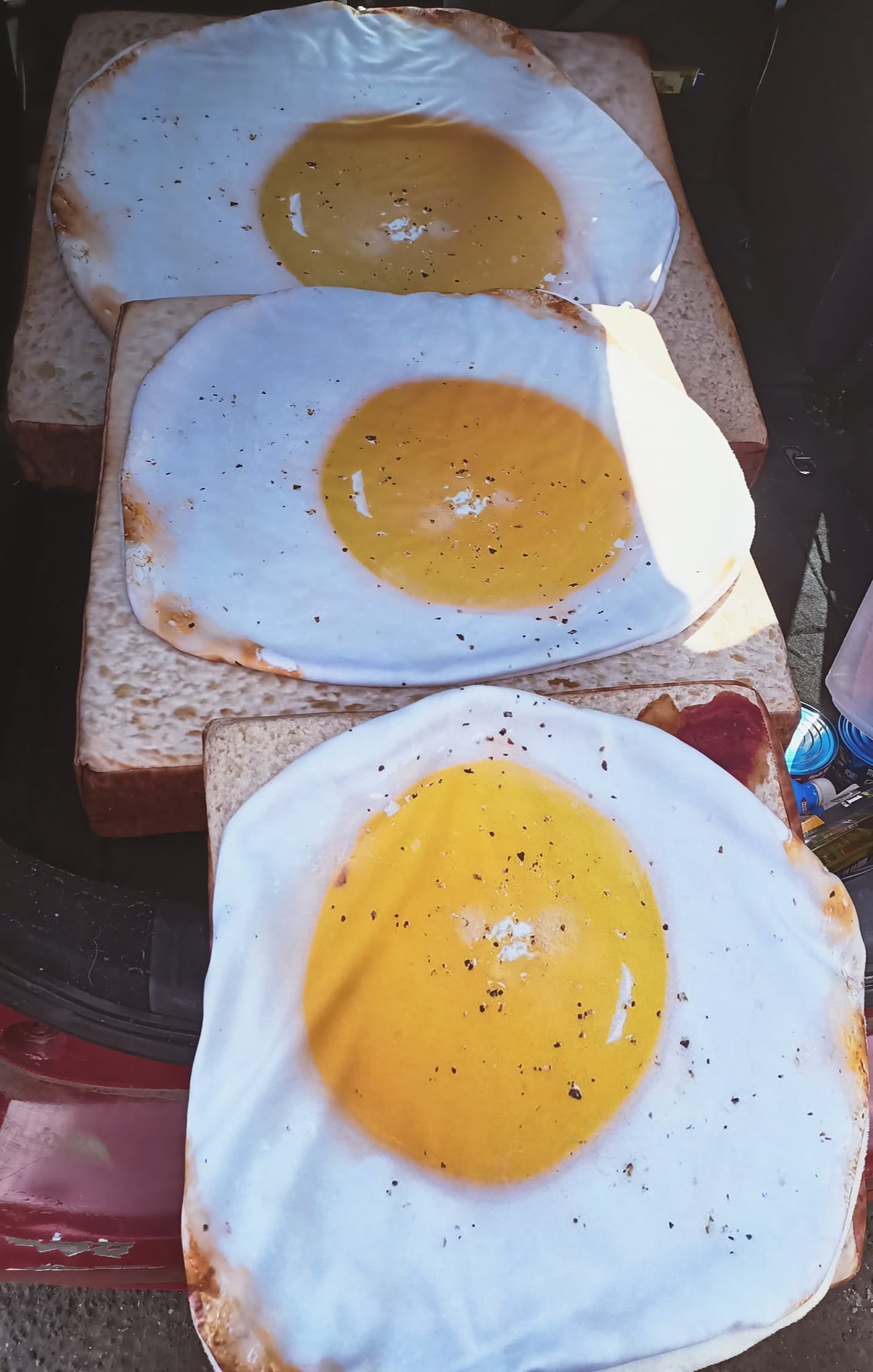 Camas para gato y perro de huevo estrellado