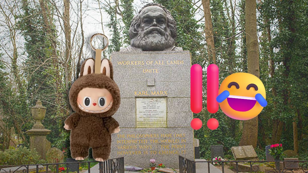 FOTO: Un Labubu en la tumba de Karl Marx en Reino Unido fue dejado como ofrenda