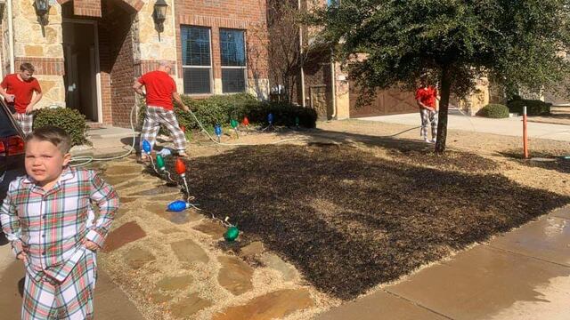 El incendio comenzó a extenderse hasta la casa del vecino