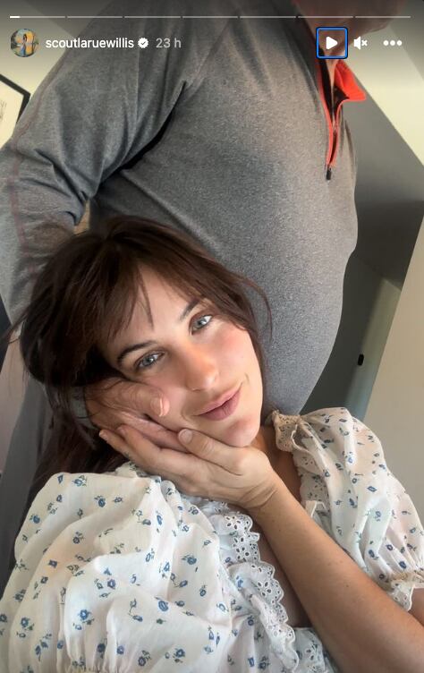 Scout Willis comparte una fotografía junto a su padre