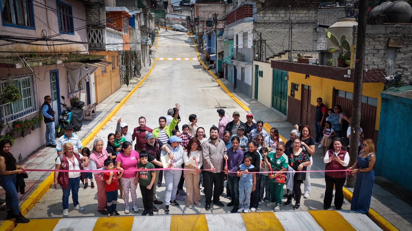 Programa COMUNA transforma la calle Nudo Mixteco en Naucalpan.