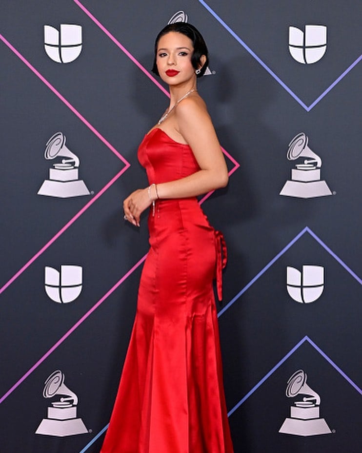 Ángela Aguilar, cantante.