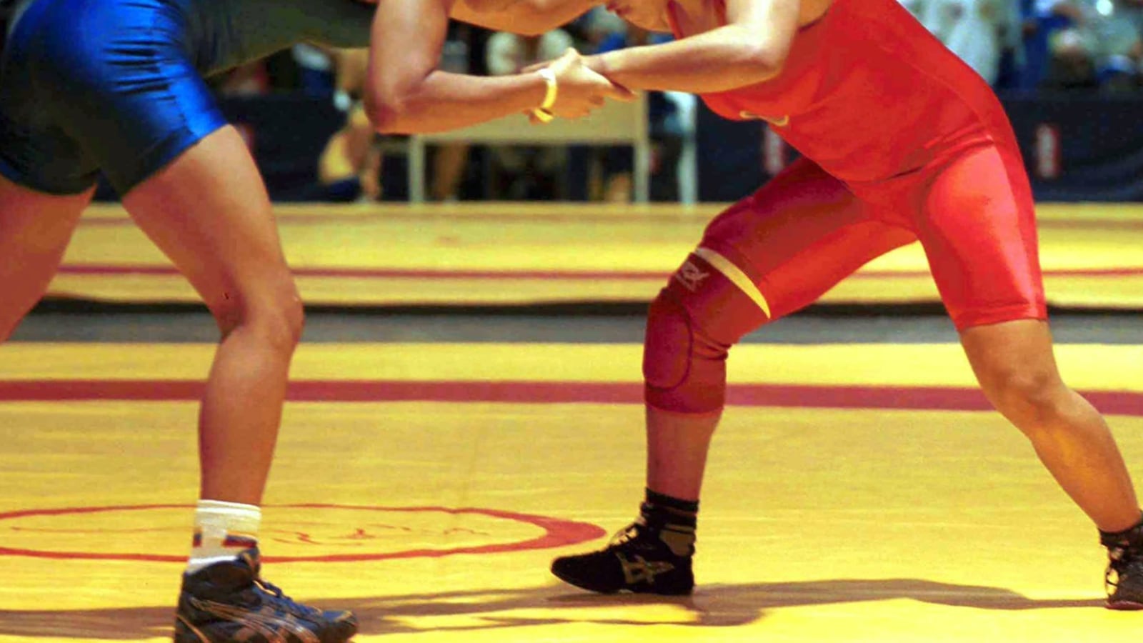 Exseleccionada nacional de lucha denuncia agresiones de su pareja; es peleador de artes marciales mixtas