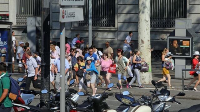 El nihilismo, el sentimiento inconfeso de fracaso, sublimado en el mito