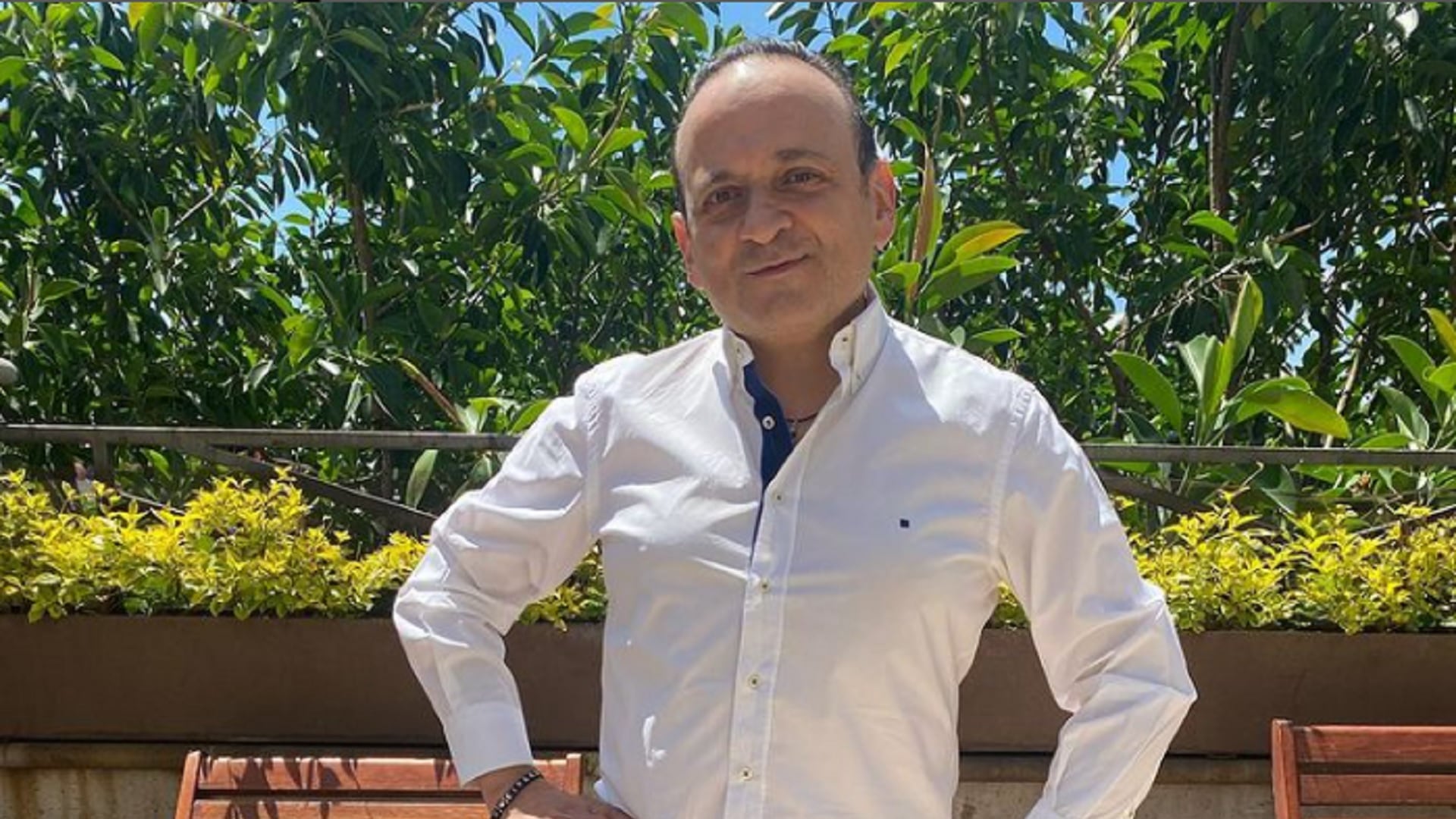 ¿Quién es Eduardo España? El comediante y actor recordado por Vecinos