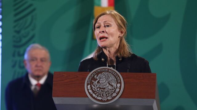 Tatiana Clouthier en la mañanera de AMLO del 8 de noviembre de 2021