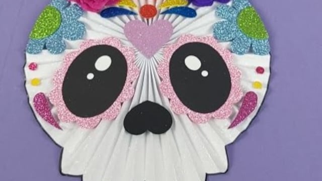 Rosetón de calaverita de azúcar, manualidad de Día de Muertos