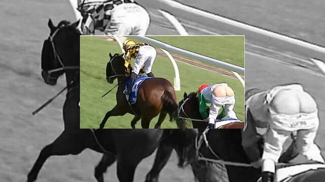 VIDEO: Jinete derrotado y humillado, tras enseñar el trasero en la recta final de la carrera