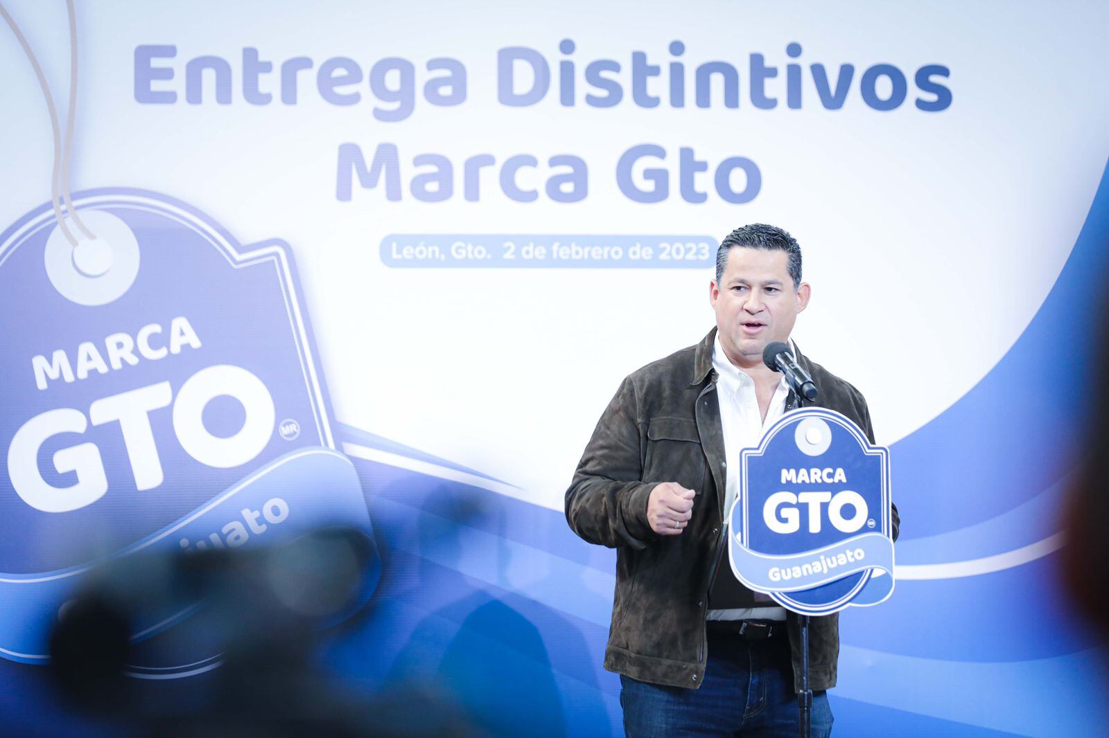 Diego Sinhue Rodríguez entrega 143 distintivos Marca GTO a empresas de Guanajuato