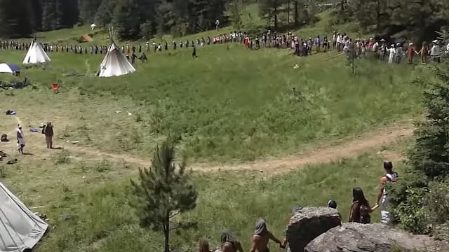 La comuna hippie la 'Familia Arcoíris' se instaló en La Rioja, España