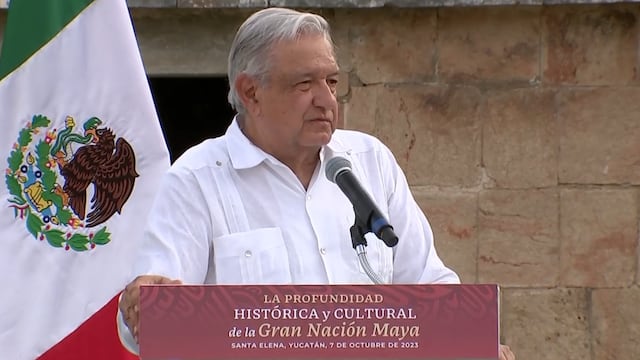 AMLO en Uxmal