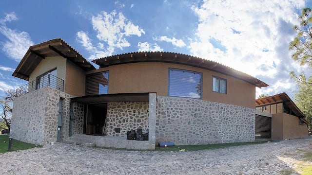 Fachada de la cabaña donde El Mencho vivía cuando sucedió el operativo en Tapalpa.