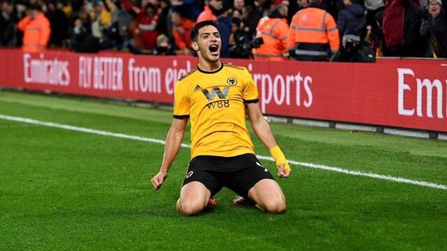 Jiménez celebrando un gol con los Wolves.