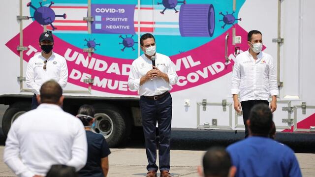 Silvano Aureoles Conejo.