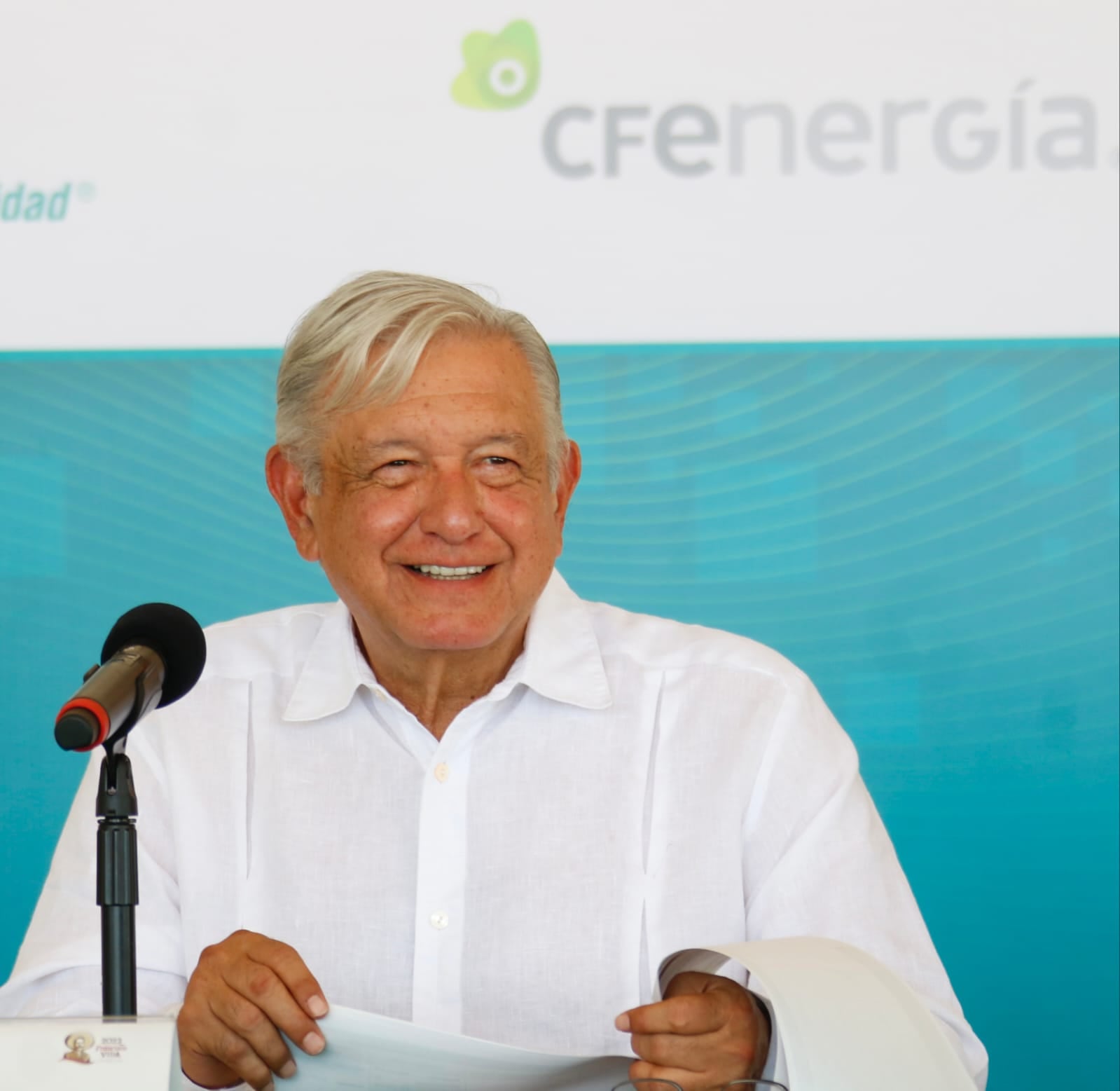AMLO presenta empresa Mexico Pacific Limited