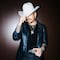 Christian Nodal nos reveló el bonito nombre de su hija con Cazzu en un collar