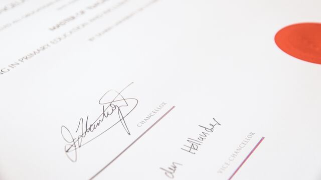 Iniciativa para que título universitario sea gratuito