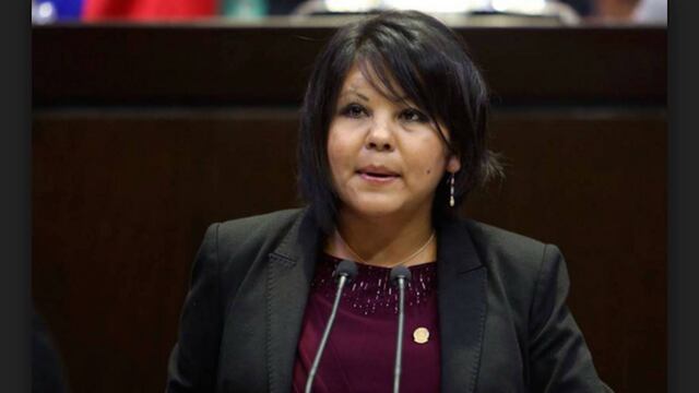 Gisela Mota. Ejecución.