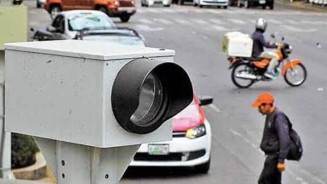 Regresan las fotomultas a la Ciudad de México.