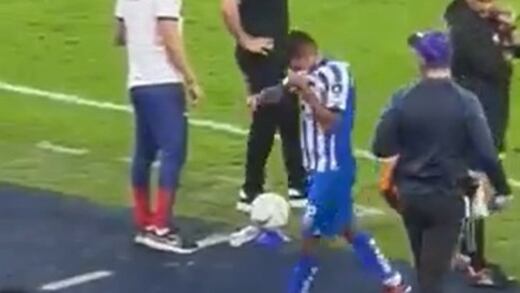 El momento preciso en el que Tecatito Corona salió lesionado y entre lágrimas del Rayados vs. Atlético de San Luis