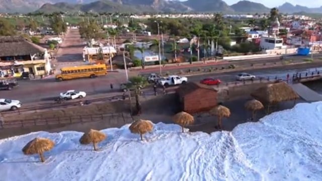 Oleaje destruye Playa Incluyente en Sonora