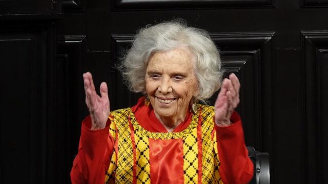 Elena Poniatowska recibió la medalla Belisario Domínguez