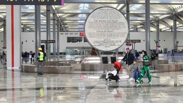 Actividad en la terminal de pasajeros del Aeropuerto Internacional Felipe Ángeles (AIFA)
FOTO: MARIO JASSO/CUARTOSCURO.COM