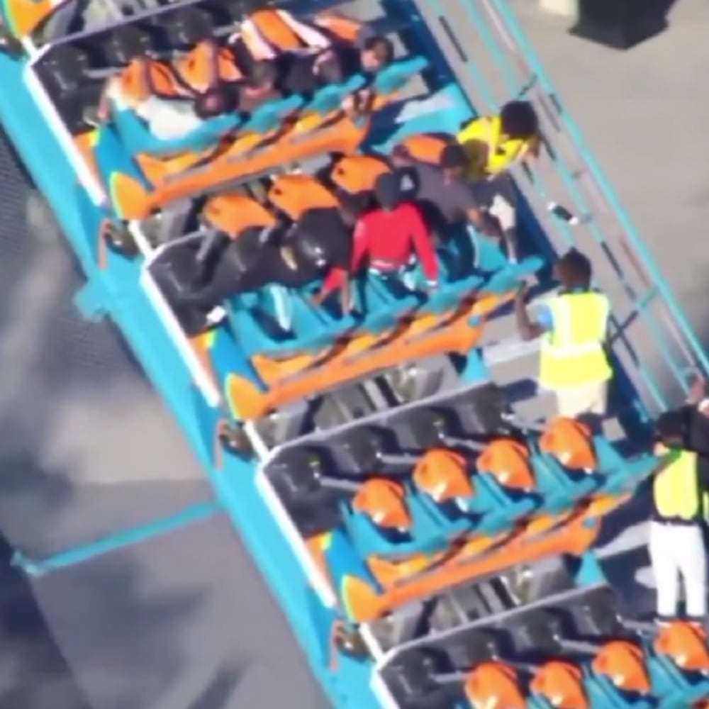 Tragedia en Six Flags de Georgia: muere un hombre tras caer de la montaña rusa