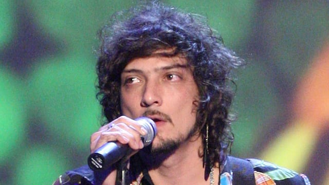 León Larregui