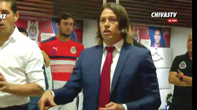 Almeyda momentos antes del silbatazo inicial.