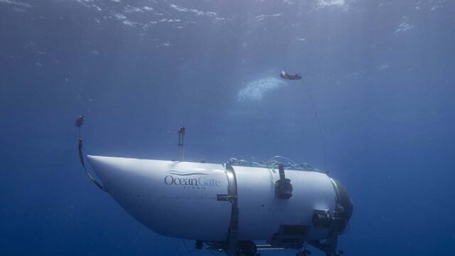 Submarino turístico desaparecido