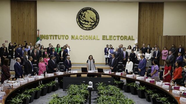 Guadalupe Taddei tomó protesta como nueva consejera presidenta del INE.