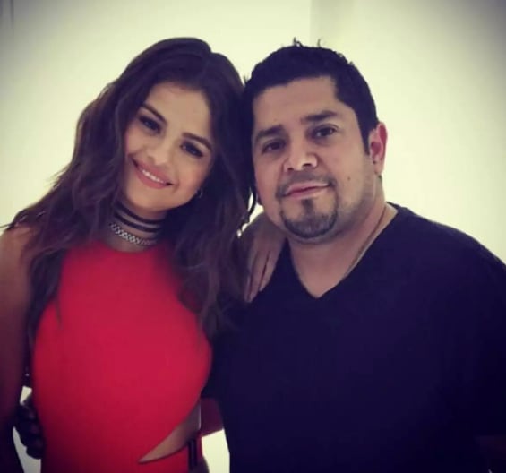 Selena Gómez con su papá, Ricardo Joel Gómez