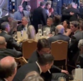 La mesa de Carlos Slim en la gala oficial hispana por la toma de protesta de Donald Trump
