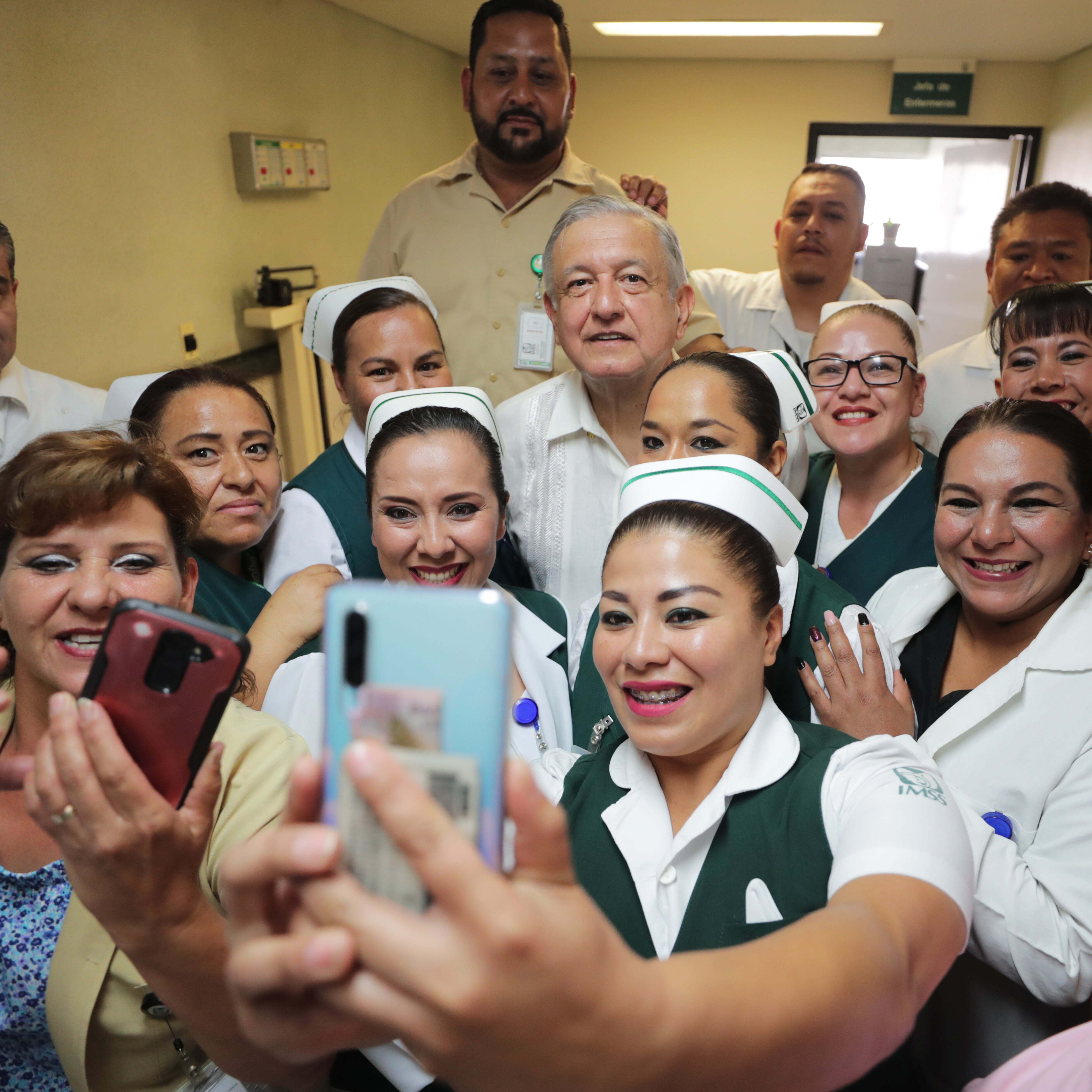 Parálisis política. La destrucción en la 4T