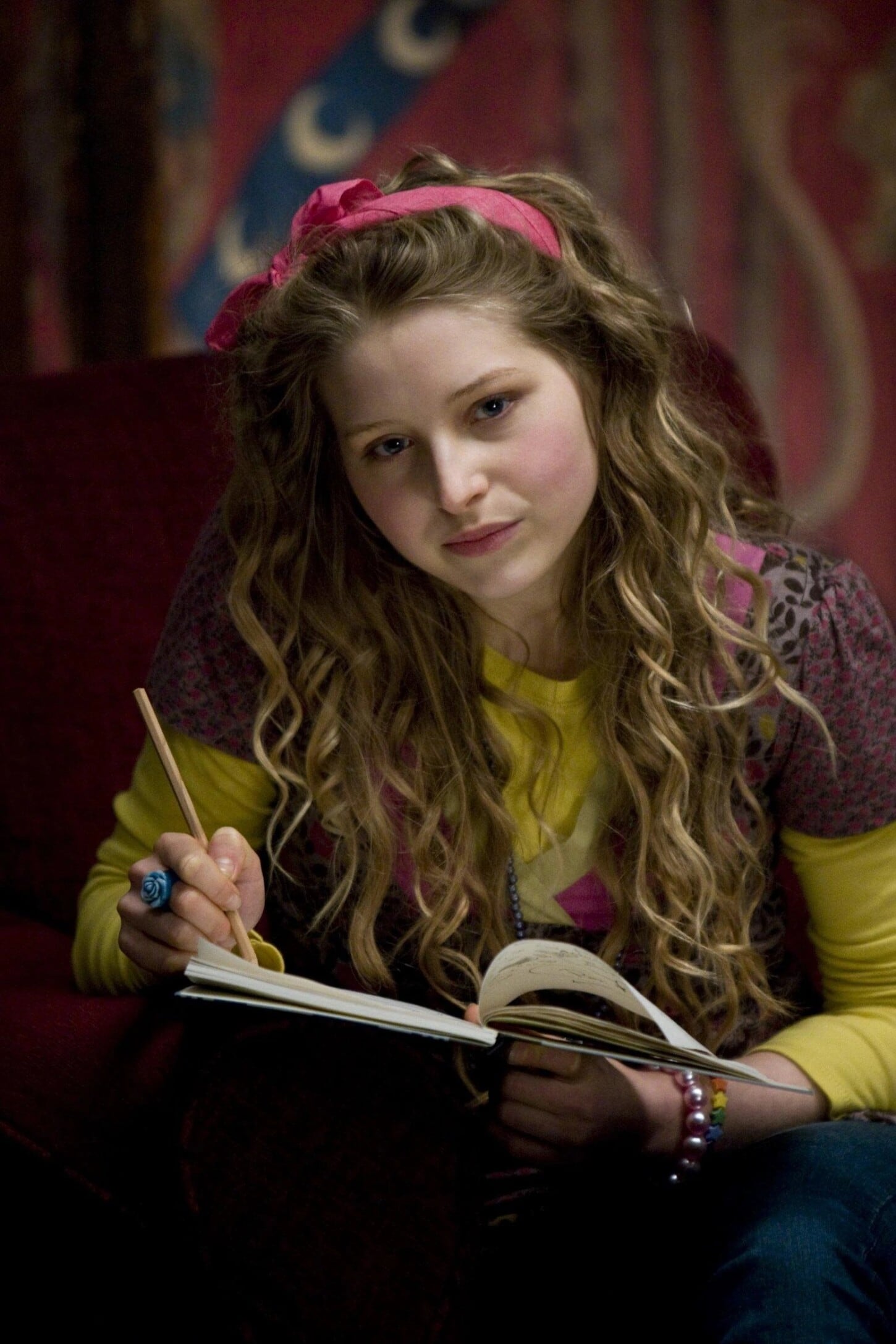 Jessie Cave, novia de Ron Weasley en Harry Potter, debuta en OnlyFans