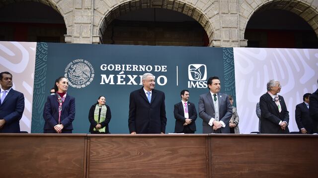 AMLO y Zoé Robledo