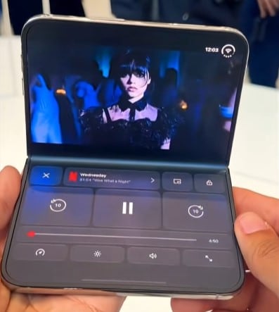 Netflix y Apple rediseñan la app para aprovechar el iPhone Duo