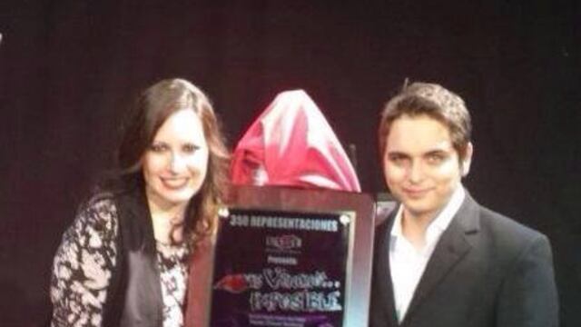 (Fabian Chavez Sandoval) en compañía de su pareja Karla Morales, directora del Injuve en Nuevo León