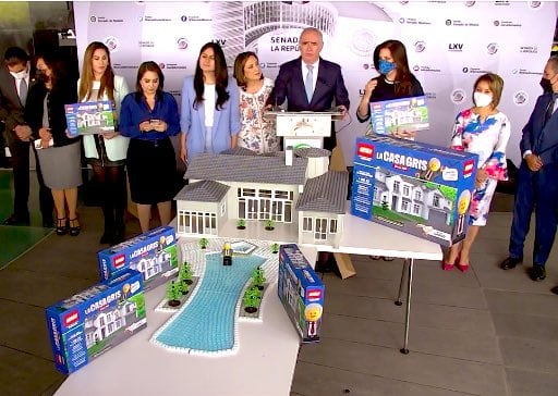 Casa de Houston versión LEGO presentada por el PAN