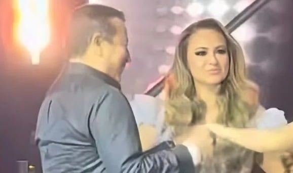 Virginia Guillén Ávalos: Trabajadora de Pemex sería investigada por fiesta de XV años